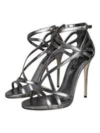 Silver Heels - View 3