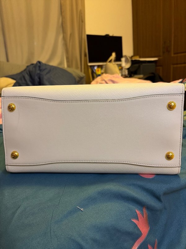 Saffiano - View 4