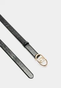 Black Belt - View 2